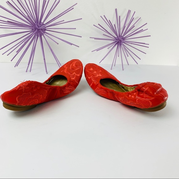 Tahari Vivian / Floral Embroider Ballet Flat - Picture 2 of 8
